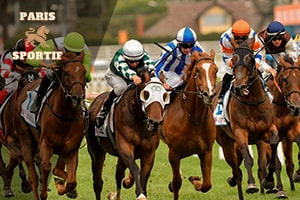 les jockeys à cheval participent aux courses